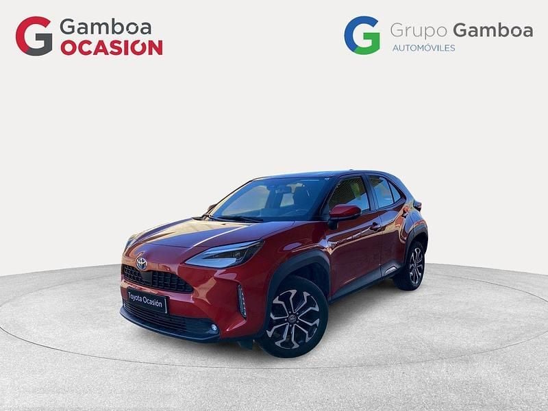 Rojo Usado 2024 Toyota Yaris Hybrid Active | 24.690 € (Un poco caro) - Imagen 1/4