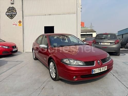 Granate Usado 2007 Renault Laguna III Expression Berlina | 2500 € (Precio justo) - Imagen 1/4