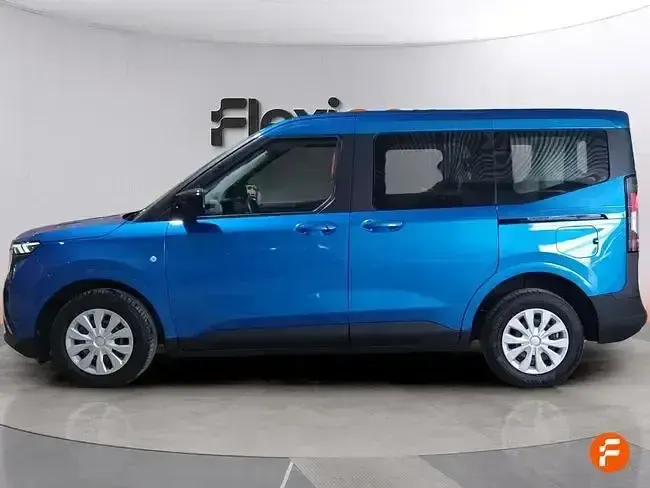 Usado Ford Tourneo Courier Trend 125 CV (91 kW) 2024 Azul Monovolumen