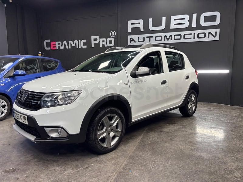 Usado Dacia Sandero Comfort 90 CV (66 kW) 2018 Blanco Berlina