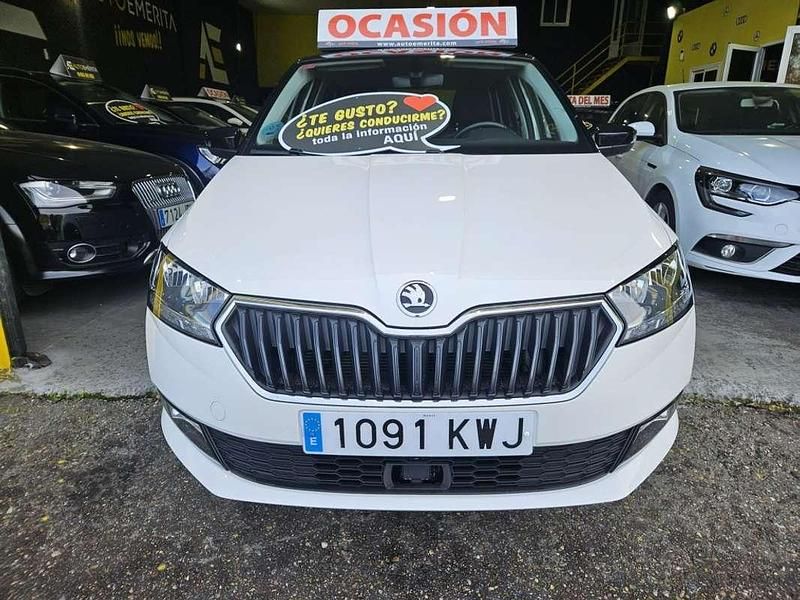 Usado Skoda Fabia Active 95 CV (69 kW) 2019 Blanco Utilitario