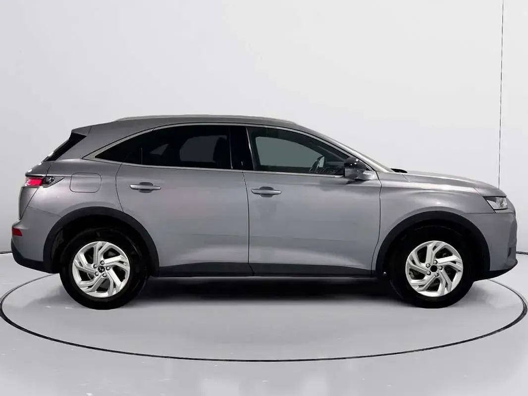 Usado DS Automobiles DS7 Crossback Be Chic 129 CV (94 kW) 2019 Gris SUV