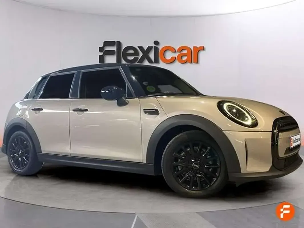 Usado Mini Cooper 136 CV (100 kW) 2022 Gris Utilitario