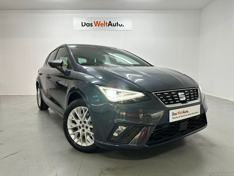 Gris Usado 2024 Seat Ibiza Utilitario | 18.990 € (Precio justo) - Imagen 1/4