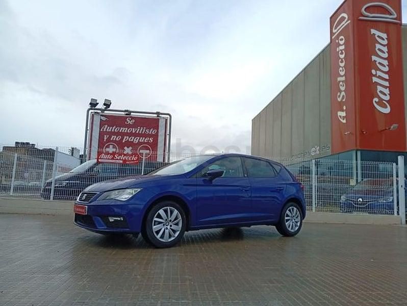 Usado Seat Leon Style 115 CV (84 kW) 2019 Azul Berlina