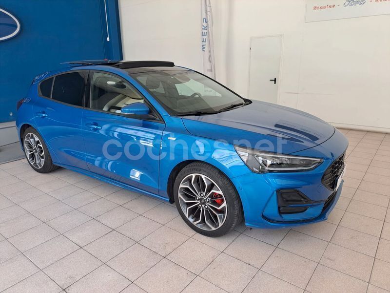 Usado Ford Focus ST-Line X 125 CV (91 kW) 2023 Azul Berlina