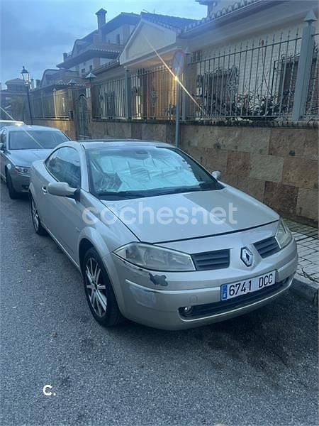 Beige Usado 2004 Renault Mégane Cabriolet Dynamique Descapotable | 1300 € (Super precio) - Imagen 1/2