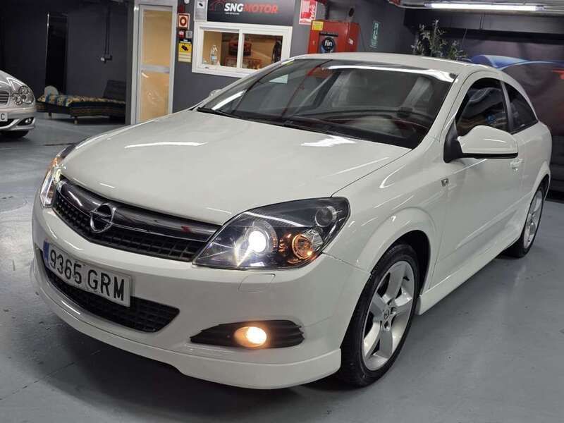 Usado 2010 Opel Astra GTC Sport Utilitario | 7500 € (Precio justo) - Imagen 1/4