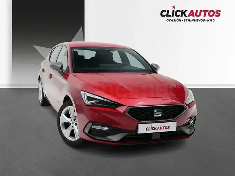 Usado Seat Leon FR 150 CV (110 kW) 2025 Rojo Berlina