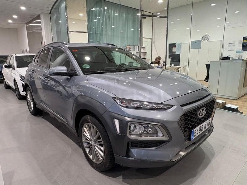 Usado Hyundai Kona 120 CV (88 kW) 2019 Gris / plata SUV