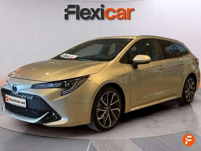 Używany Toyota Corolla Active 122 KM (89 kW) 2019 Szary Kombi