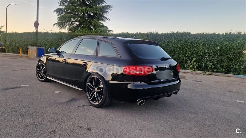 Usado Audi A4 S-Line 190 CV (139 kW) 2011 Negro Familiar