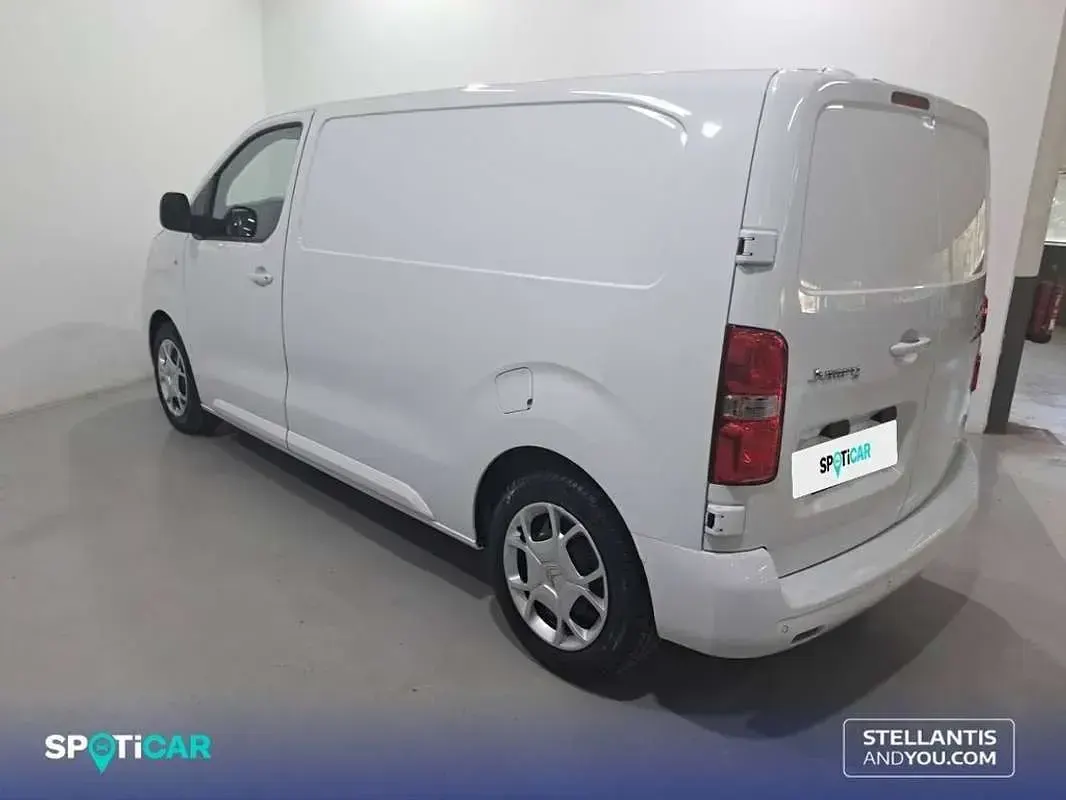 Usado Citroën Jumpy 121 CV (88 kW) 2024 Blanco Monovolumen