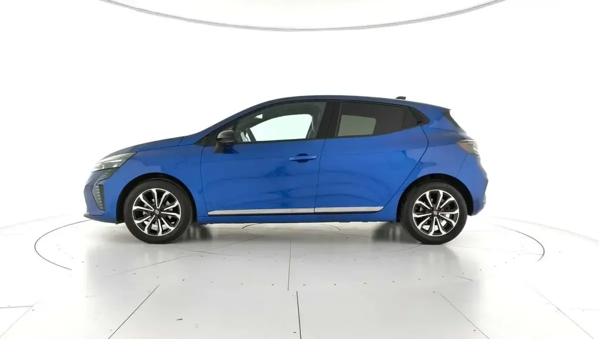 Usado Renault Clio Techno 101 CV (74 kW) 2025 Utilitario