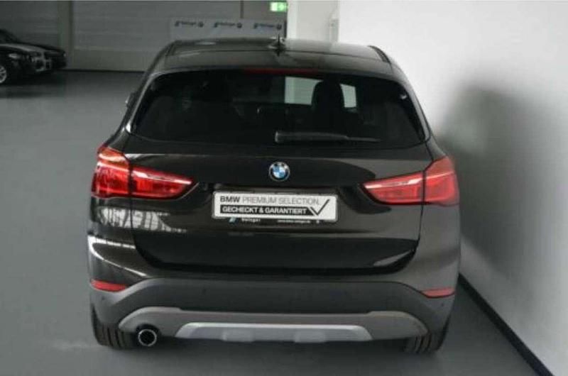 Usado BMW X1 Sport Line 136 CV (100 kW) 2016 Negro SUV