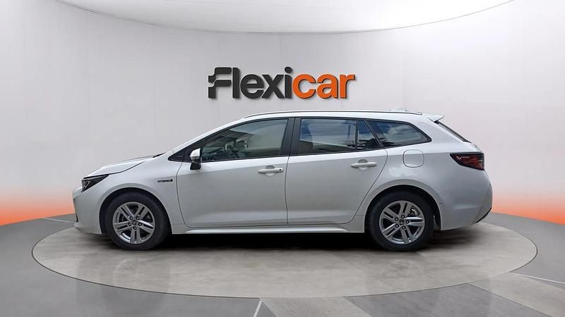 Usado Toyota Corolla Business Edition 122 CV (89 kW) 2021 Blanco Familiar