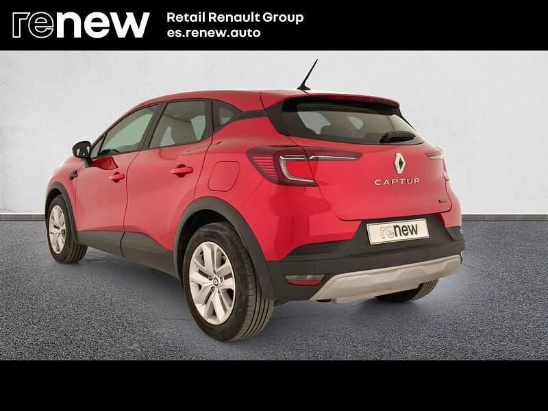 Usado Renault Captur Evolution 160 CV (117 kW) 2022 Rojo SUV