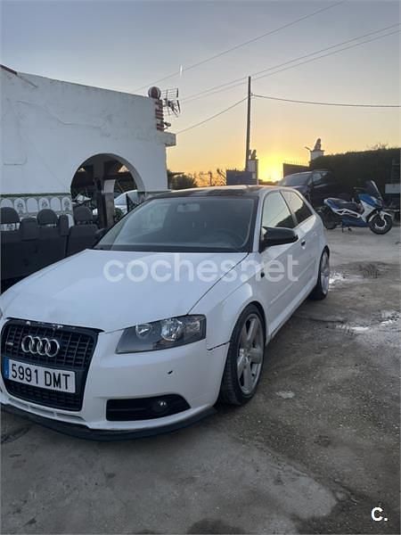 Blanco Usado 2004 Audi A3 Ambiente Berlina | 2800 € (Buen precio) - Imagen 1/4
