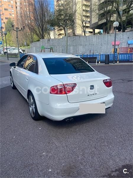 Usado Seat Exeo Sport 150 CV (110 kW) 2009 Blanco Berlina
