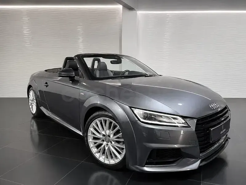 Usado Audi TT Roadster S-Line 230 CV (169 kW) 2015 Gris / plata Descapotable