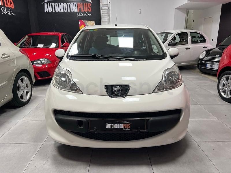 Blanco Usado 2008 Peugeot 107 Utilitario | 3850 € (Precio justo) - Imagen 1/4