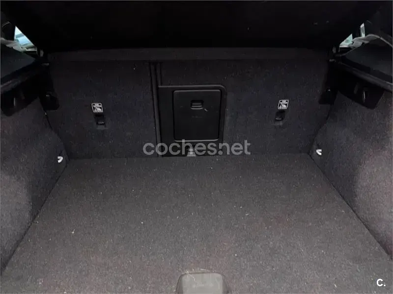 Usado Volvo XC40 190 CV (139 kW) 2018 Blanco SUV