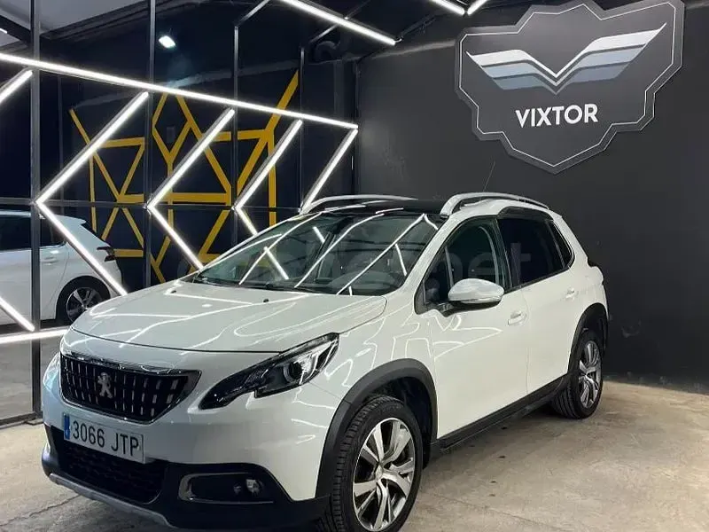 Usado Peugeot 2008 Allure 110 CV (80 kW) 2016 Blanco SUV