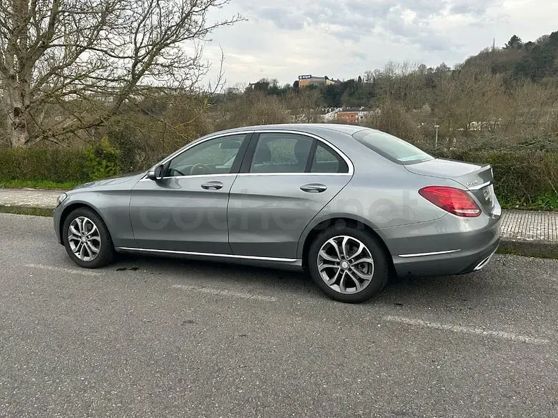 Usado Mercedes C220 170 CV (125 kW) 2014 Gris / plata Berlina