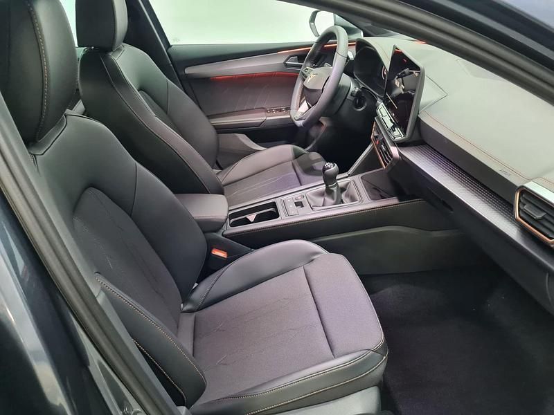 Usado Cupra Leon 150 CV (110 kW) 2024 Gris Utilitario