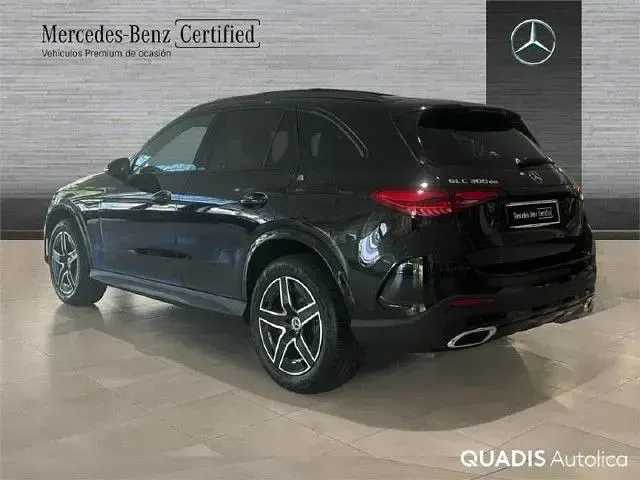 Nuevo Mercedes GLC300de 333 CV (244 kW) 2026 Negro obsidiana SUV