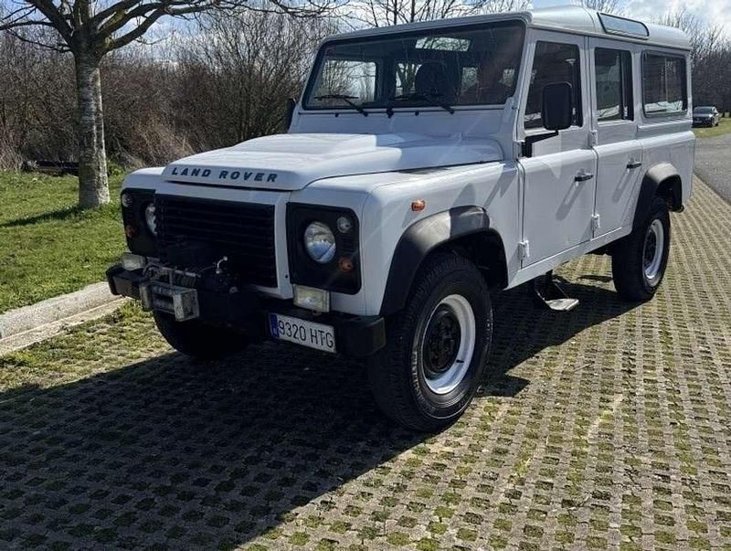 Usado Land Rover Defender 122 HP (89 kW) 2013 Branco SUV