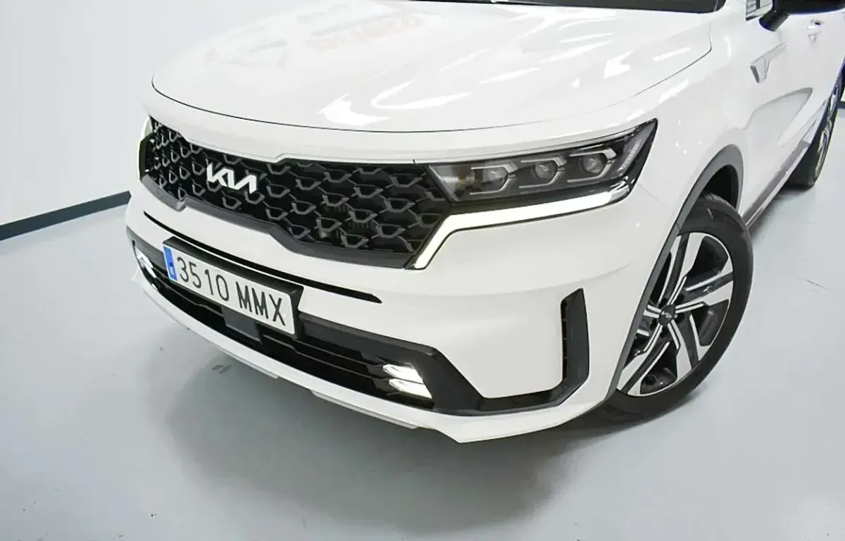 Usado Kia Sorento Plus 232 CV (170 kW) 2024 Blanco SUV