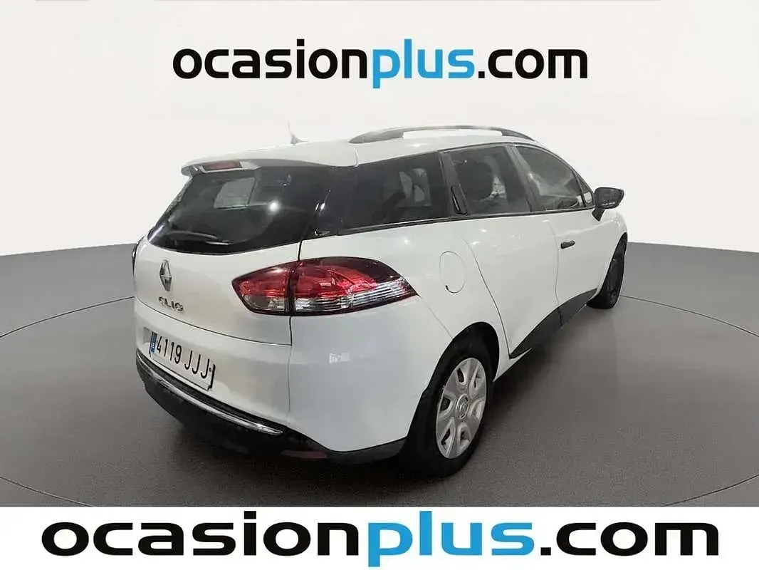 Usado Renault Clio Authentique 75 CV (55 kW) 2015 Blanco Familiar