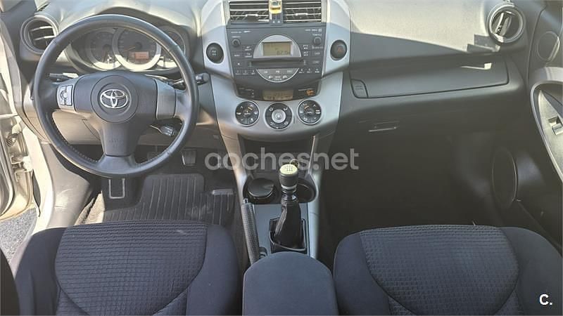 Gris / plata Usado 2008 Toyota RAV4 Sol SUV | 7500 € (Precio justo) - Imagen 1/2