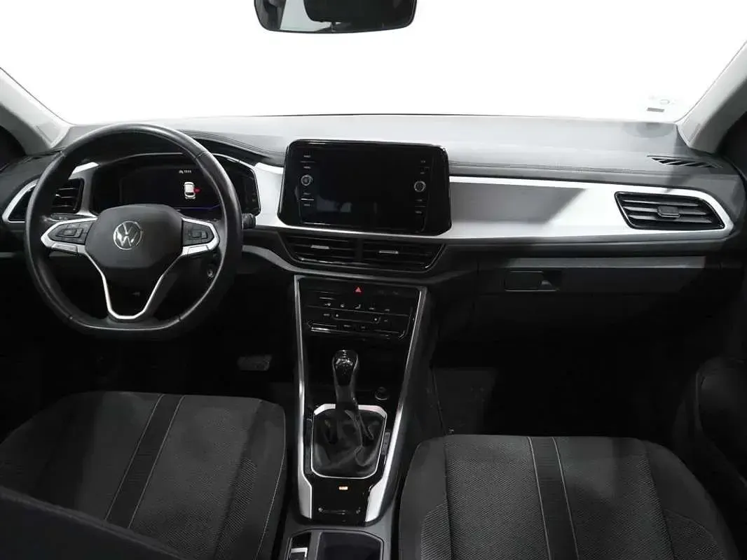 Usado VW T-Roc Life 150 CV (110 kW) 2022 Plateado SUV
