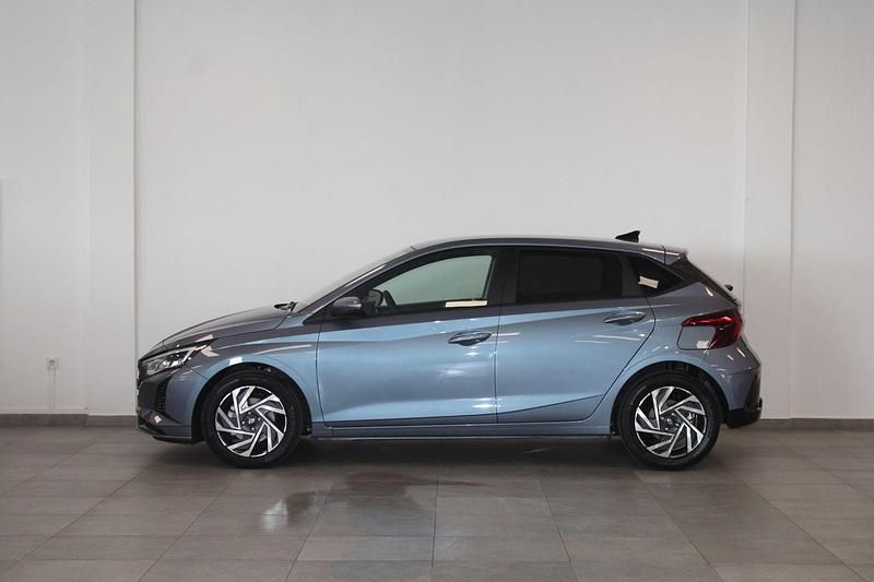 Usado Hyundai i20 100 CV (73 kW) 2024 Azul Utilitario