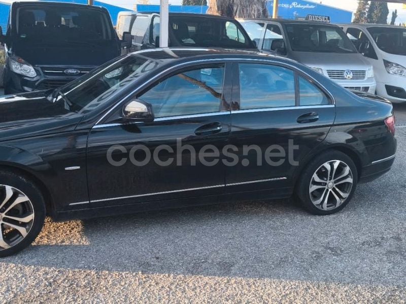 Negro Usado 2008 Mercedes C220 Elegance Berlina | 7900 € (Buen precio) - Imagen 1/4