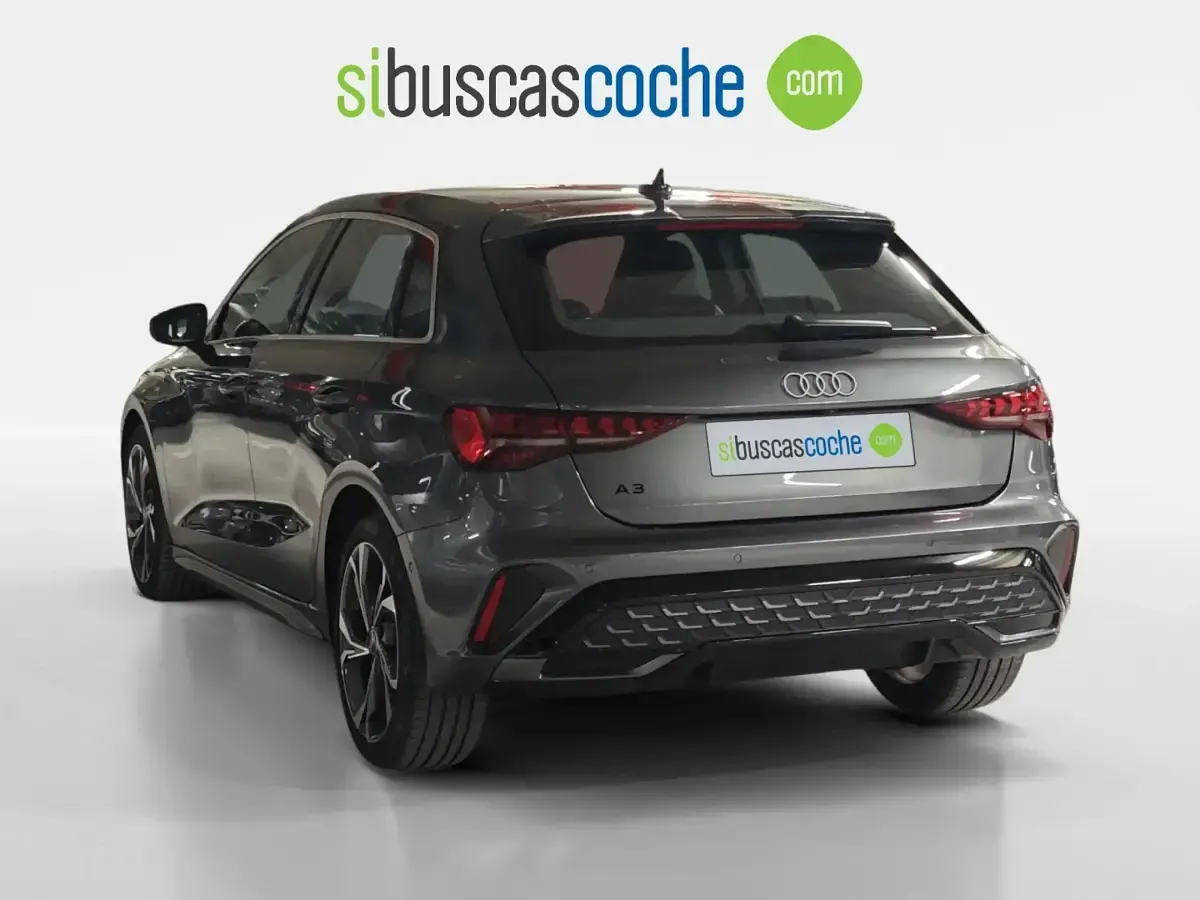 Usado Audi A3 Sportback e-tron S-Line 110 CV (80 kW) 2025 Negro Utilitario