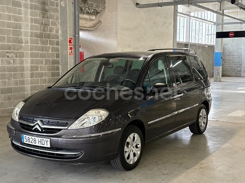 Negro Usado 2011 Citroën C8 Monovolumen | 6990 € (Precio justo) - Imagen 1/4