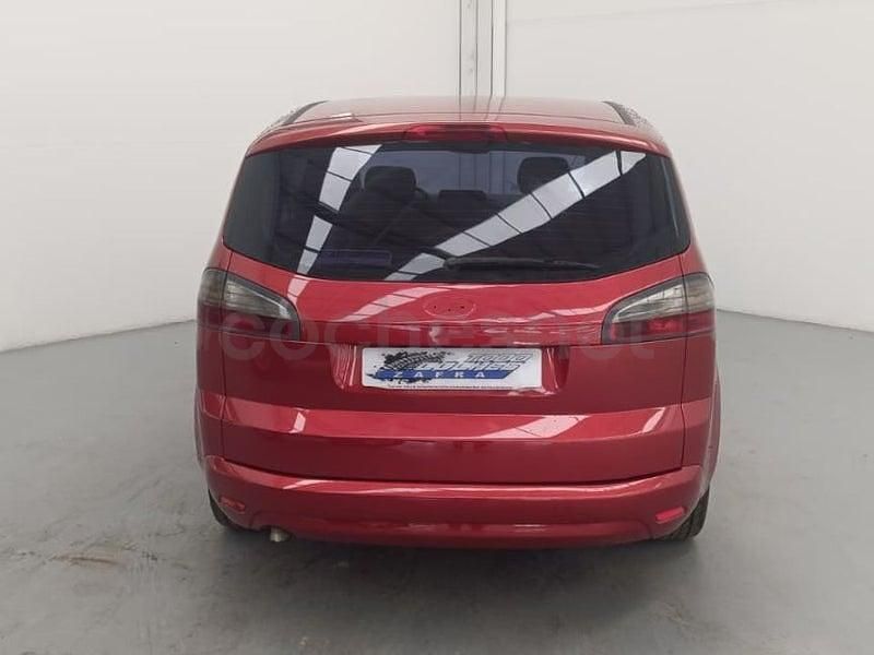 Usado Ford S-MAX Trend 140 CV (102 kW) 2008 Granate Monovolumen