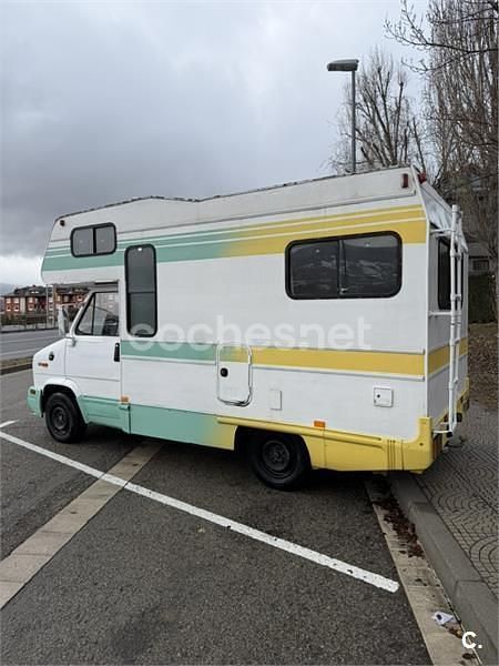 Usado Fiat Ducato 102 CV (75 kW) 1988 Blanco Van