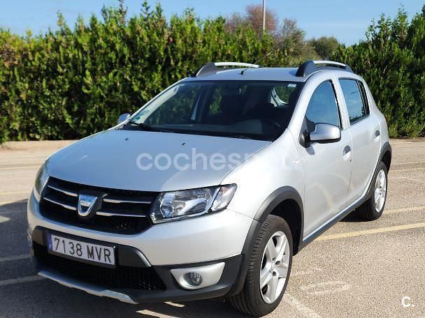 Gris / plata Usado 2017 Dacia Sandero Stepway Utilitario | 7500 € (Precio justo) - Imagen 1/4