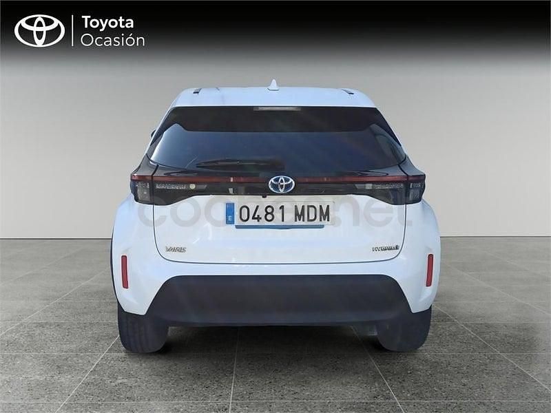 Usado Toyota Yaris Cross Active 116 CV (85 kW) 2023 Blanco SUV