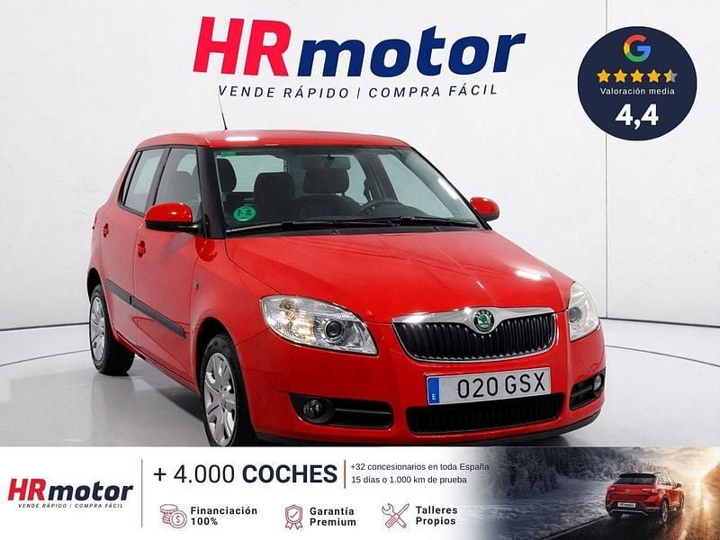 Usado Skoda Fabia 60 CV (44 kW) 2010 Rojo Berlina