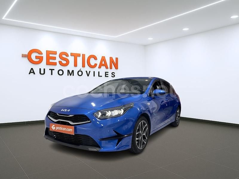 Azul Usado 2022 Kia Ceed Utilitario | 14.990 € (Precio justo) - Imagen 1/4