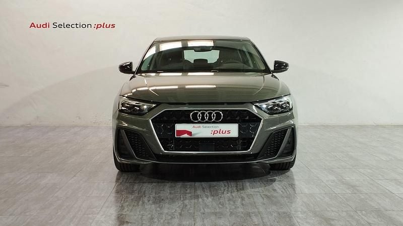 Usado Audi A1 116 CV (85 kW) 2025 Gris SUV