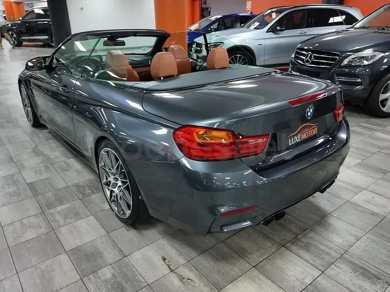 Usado BMW M4 Cabriolet Competition Edition 431 CV (317 kW) 2017 Gris / plata Descapotable