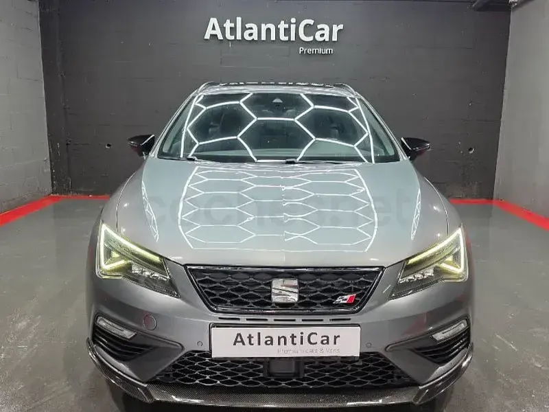 Usado Seat Leon CUPRA 300 CV (220 kW) 2018 Gris / plata Familiar