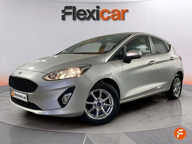 Usado Ford Fiesta Active 85 CV (62 kW) 2018 Gris Utilitario