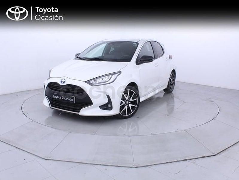 Usado Toyota Yaris Hybrid Style 116 CV (85 kW) 2021 Blanco Berlina